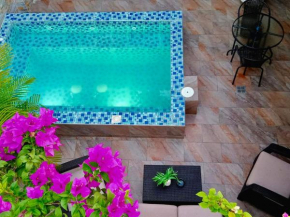 Guest Friendly Boutique House in Great Location